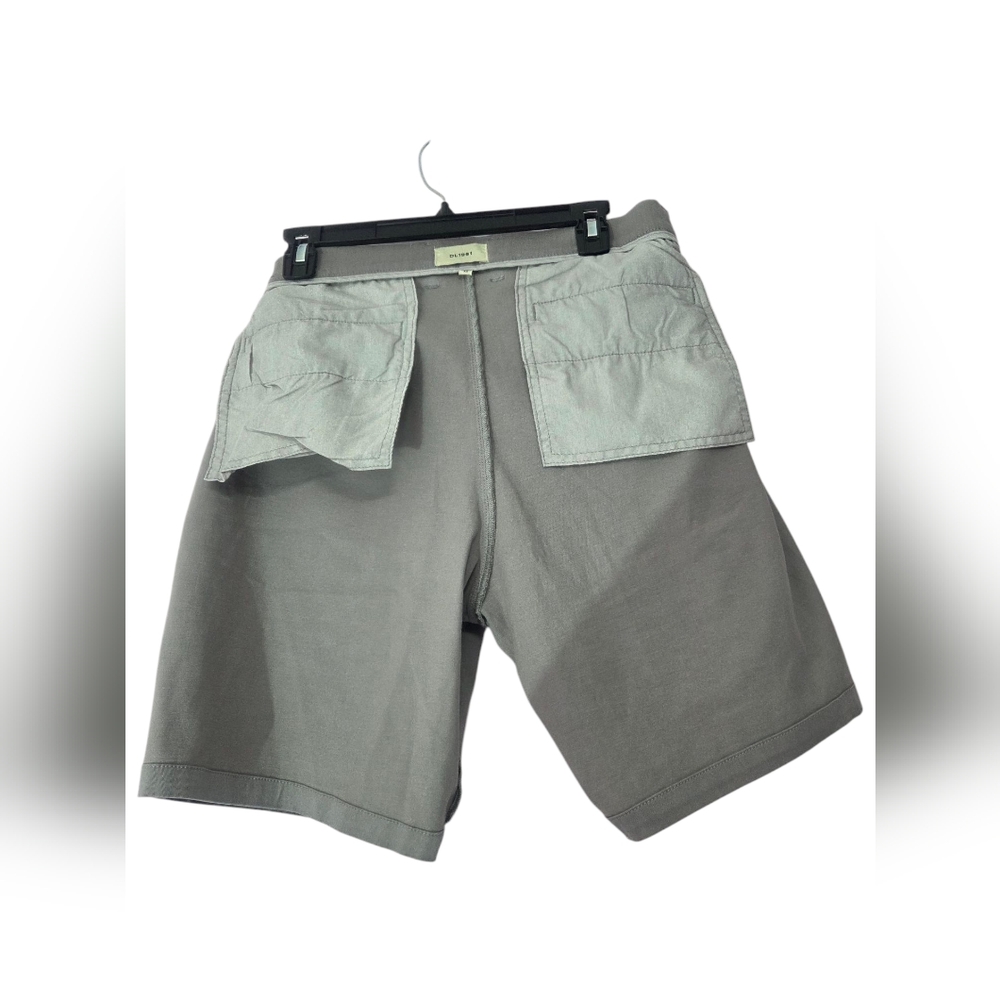 DL 1961 Jake Chino  Shorts with Classic Design Size 32 - Picture 4 of 10